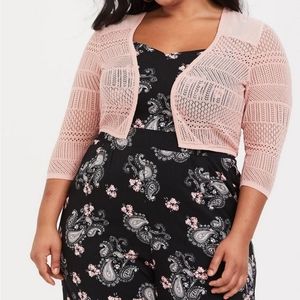 Torrid size 5 pink pointelle knit shrug